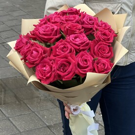 21 Роза в букете