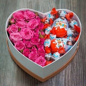 Коробочка со сладостями