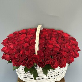 101 Роза в корзине