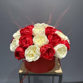 Мыльные пионы