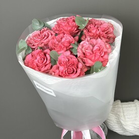 Букет из 7 роз Кантри с Эвкалиптом