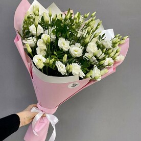 БУКЕТ ИЗ 9 ЭУСТОМ