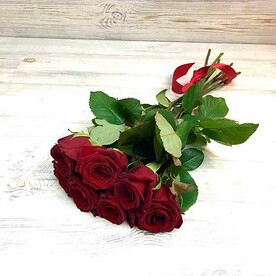 Классический букет из 7 роз