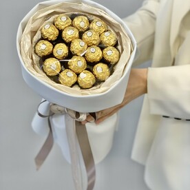 Букет из конфет «Ферреро»