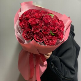 Букет из 25 красных роз