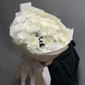 Букет белый из хризантем