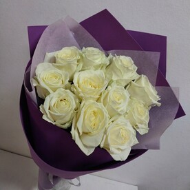 Букет из 11 белых роз