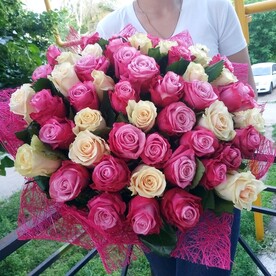 55 шикарных роз