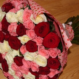 101 роза микс