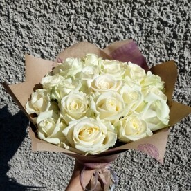 21 белая роза