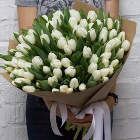 Букет из 101 тюльпана