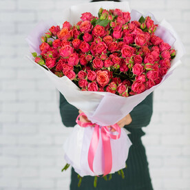 Букет кустовых роз №9