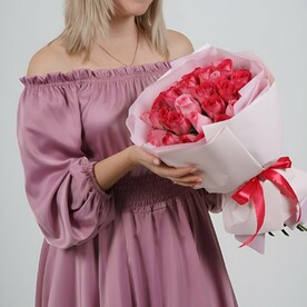 Розовые розы 29 шт