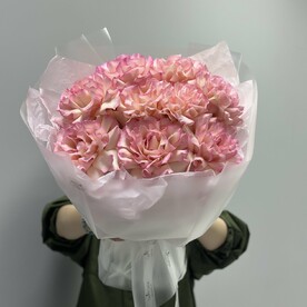 Букет из ажурных роз