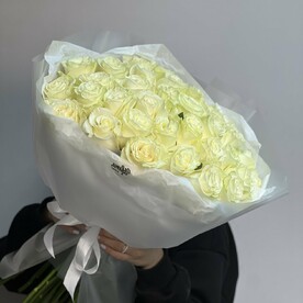 Букет из белых роз