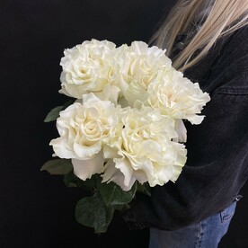 5шт Белых вывернутых роз 80см