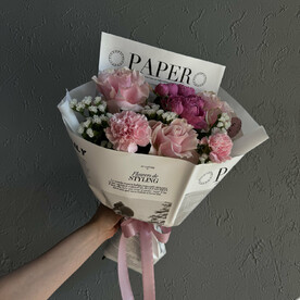 Нежный букет с розами FT458