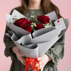 Букет из бордовых роз FT087