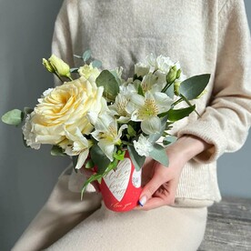 Стаканчик с белыми цветами FT518