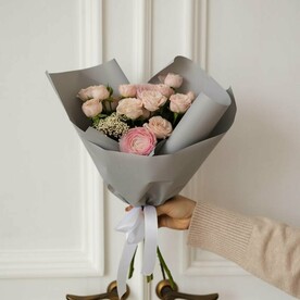 Стильный букет с доставкой FT1073