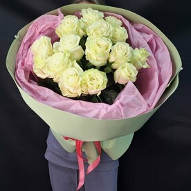 Букет белых роз