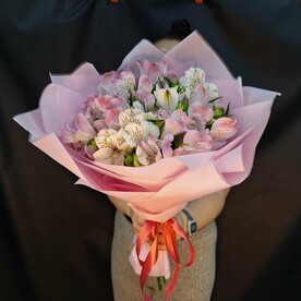 Букет альстромерий 5