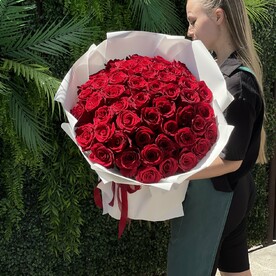 Букет из 51 красной розы