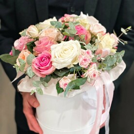 Композиция Роз с Эвкалиптом