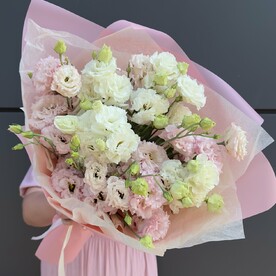 Букет из эустомы