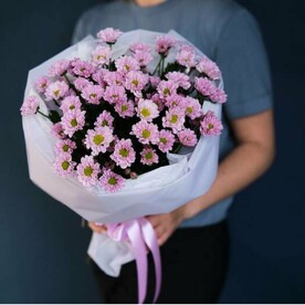 Букет из розовой сантини "Лиловый вечер"