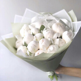 Букет пионов «Нежный», красивый букет цветов пион, шикарный, премиум цветы, пионы белые.