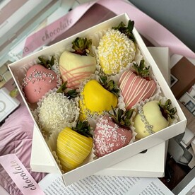 Клубника в шоколаде Бельгийском шоколаде Callebaut. Подарочный набор 1146. Leora Flowers дом цветочной моды