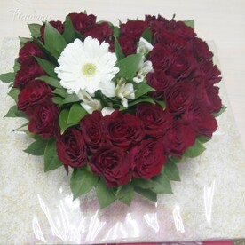 Сердце из роз "Ты в моем сердце"