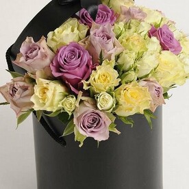 Коробка с розами "Самый лучший день"