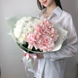 Крем и карамель - пышный букет из французских роз