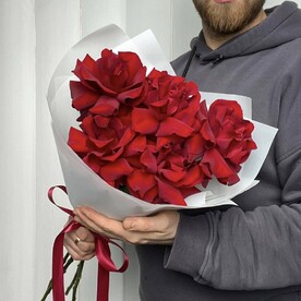 Букет красных французских роз 5шт