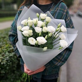 Букет эустомы