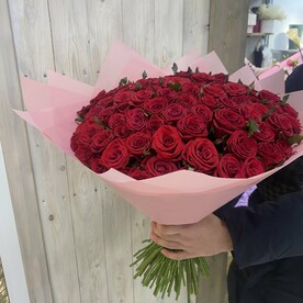 Букет из 101 красной розы