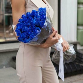 25 синих роз