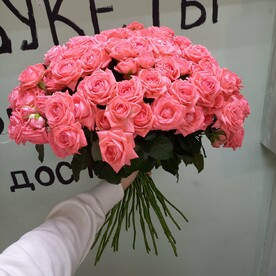 43 отборные кустовые розы