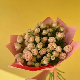 Букет из 11 кустовых роз ❤️