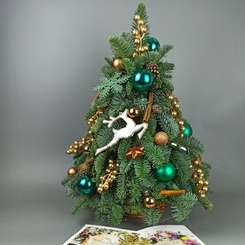 Елочка  на новый год  h=40 см  с зелёным декором
