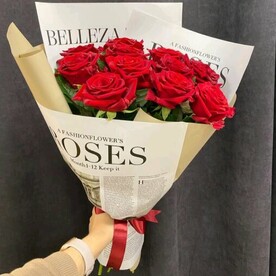 Букет из 11 шикарной красной розы