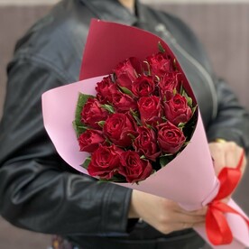 15 красных роз Кения