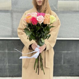 15 разноцветных роз Кения