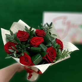 Экспресс из бордовых роз