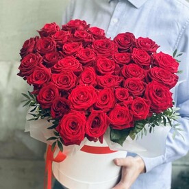 Букет-сердце из роз "Магия ЛЮБВИ"