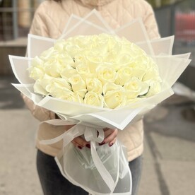 51 белая роза Кения