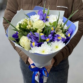 Сборный букет "Кусочек неба"