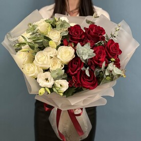 Романтический букет "Нежность и страсть"